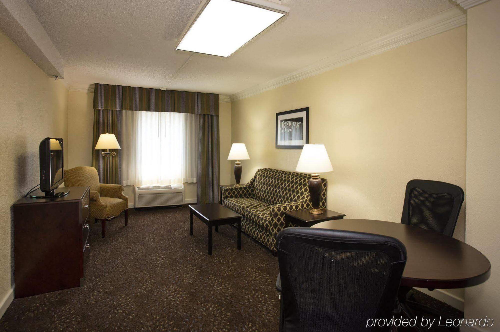 Holiday Inn Express Athens - University Area By Ihg Exterior foto